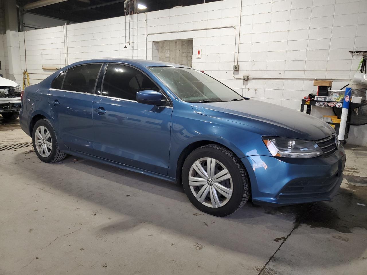 2017 Volkswagen Jetta S - Фото 4