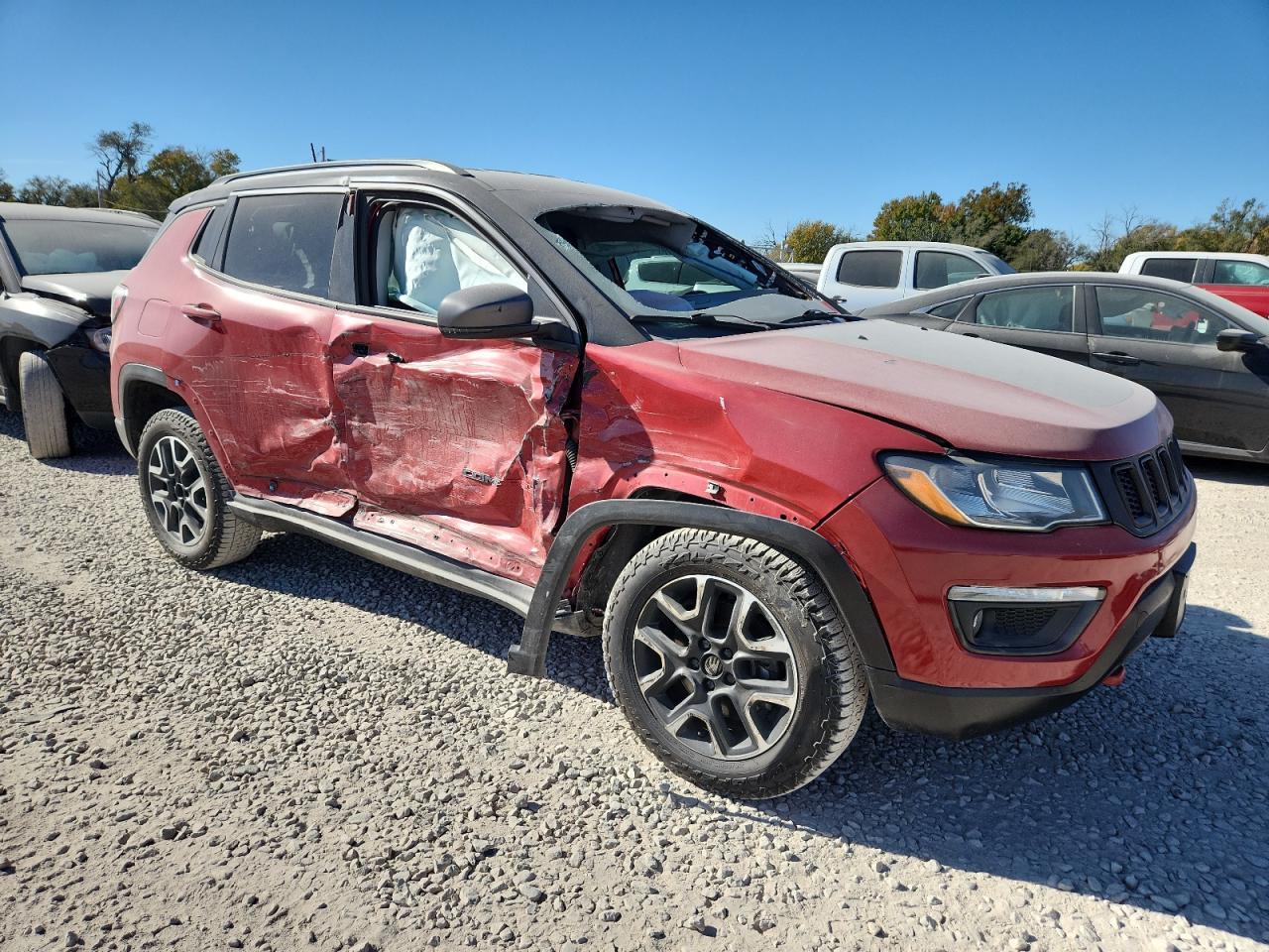 2020 Jeep Compass Trailhawk - Image 4