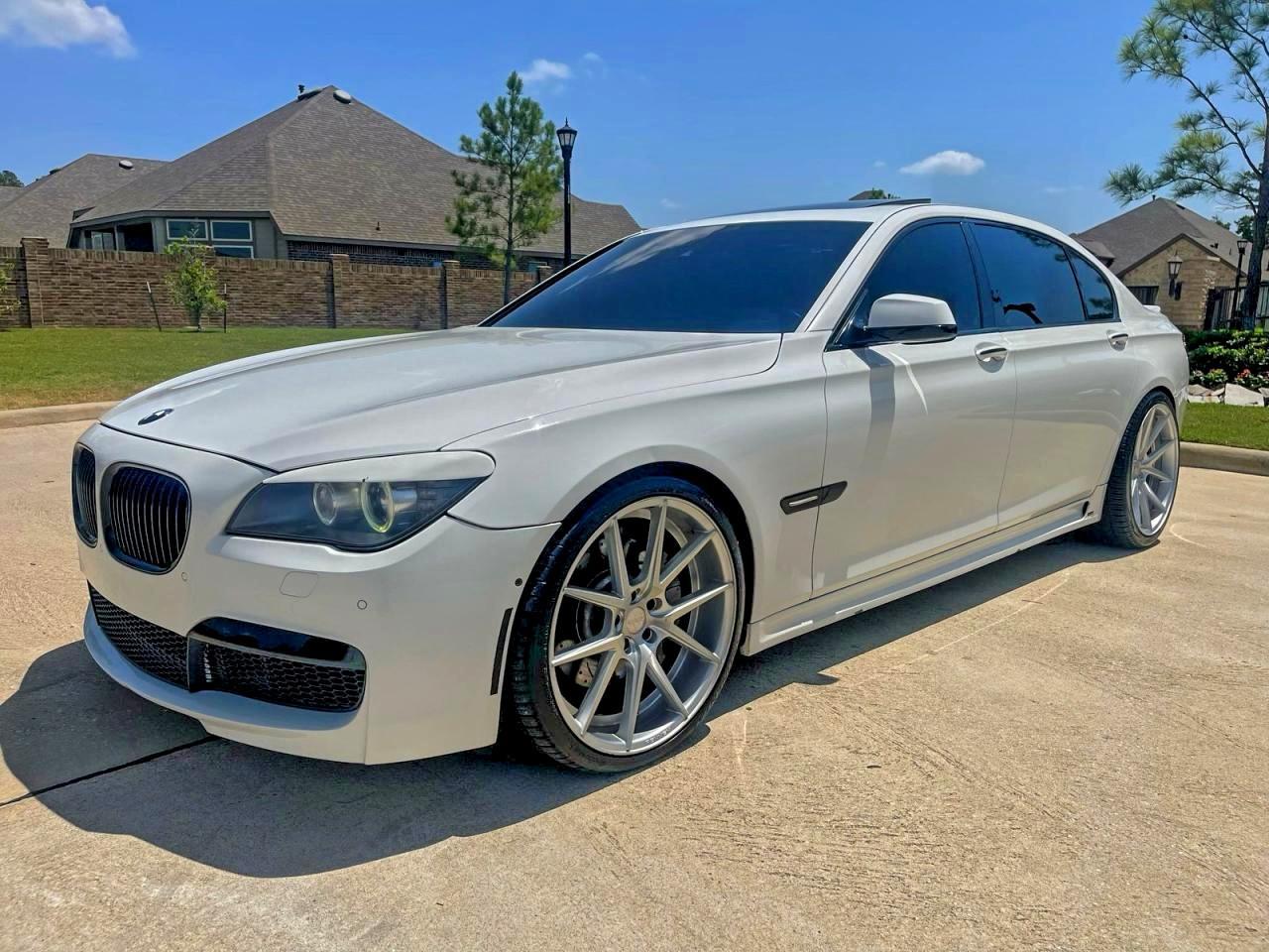 2010 BMW 750 Li - Фото 2