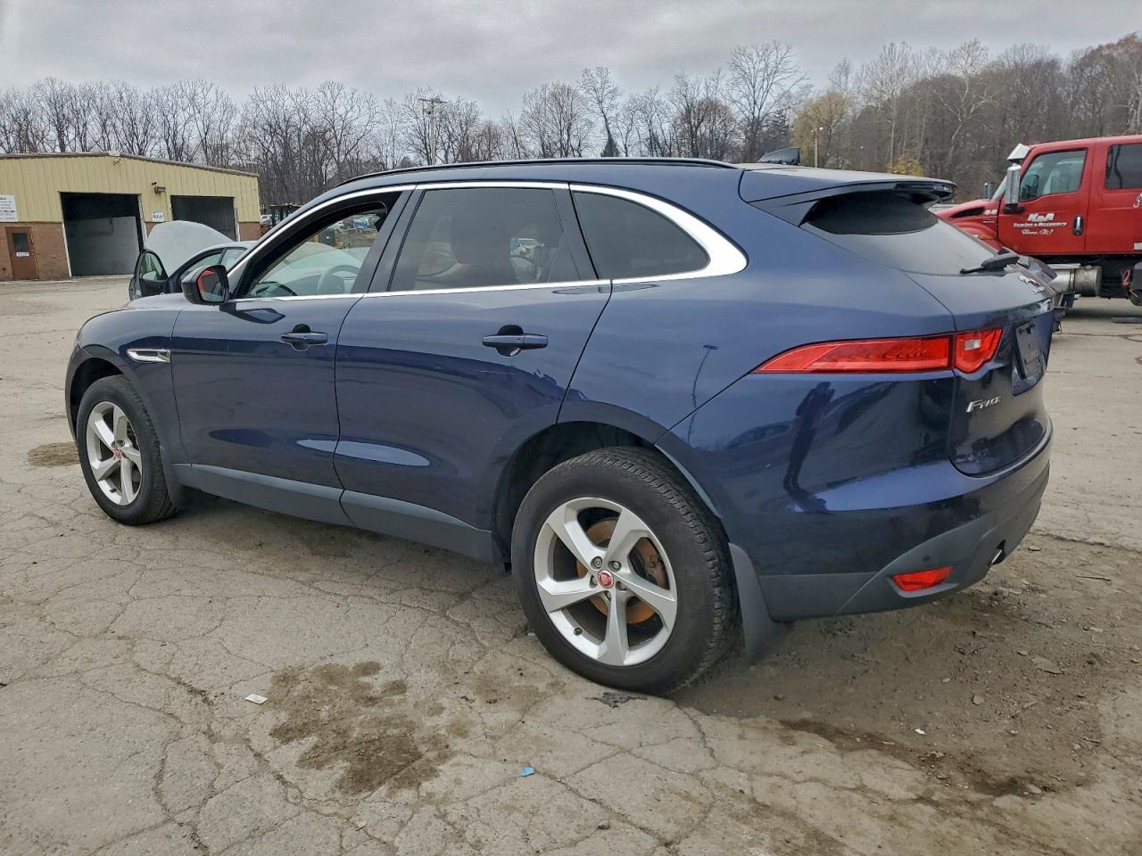 2019 Jaguar F-Pace Premium - Фото 2