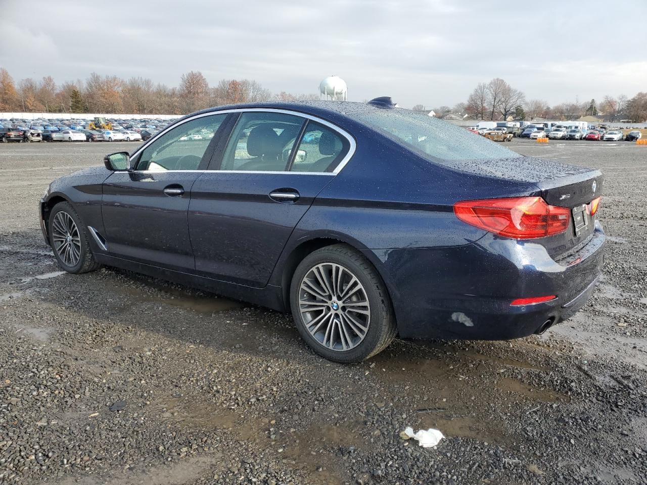 2018 BMW 530 Xi - Фото 2