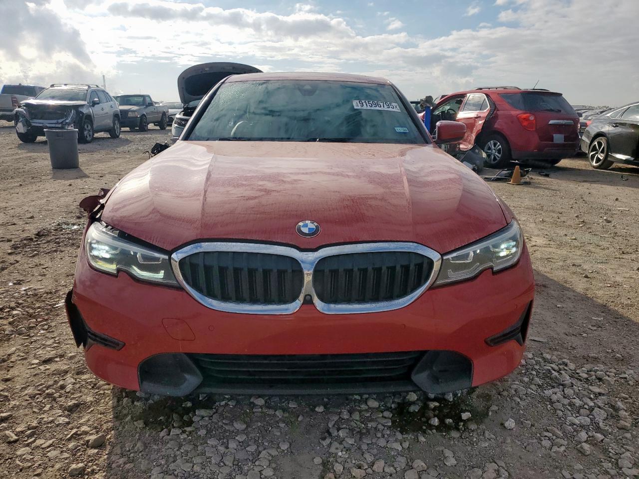 2021 BMW 330I - Фото 5