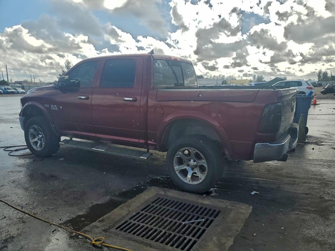 2017 Ram 1500 Laramie - Фото 2