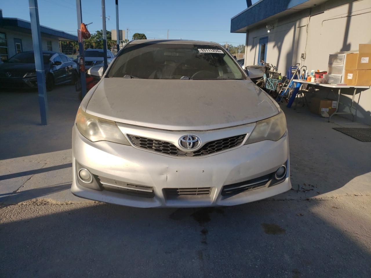 2014 Toyota Camry L - Image 5