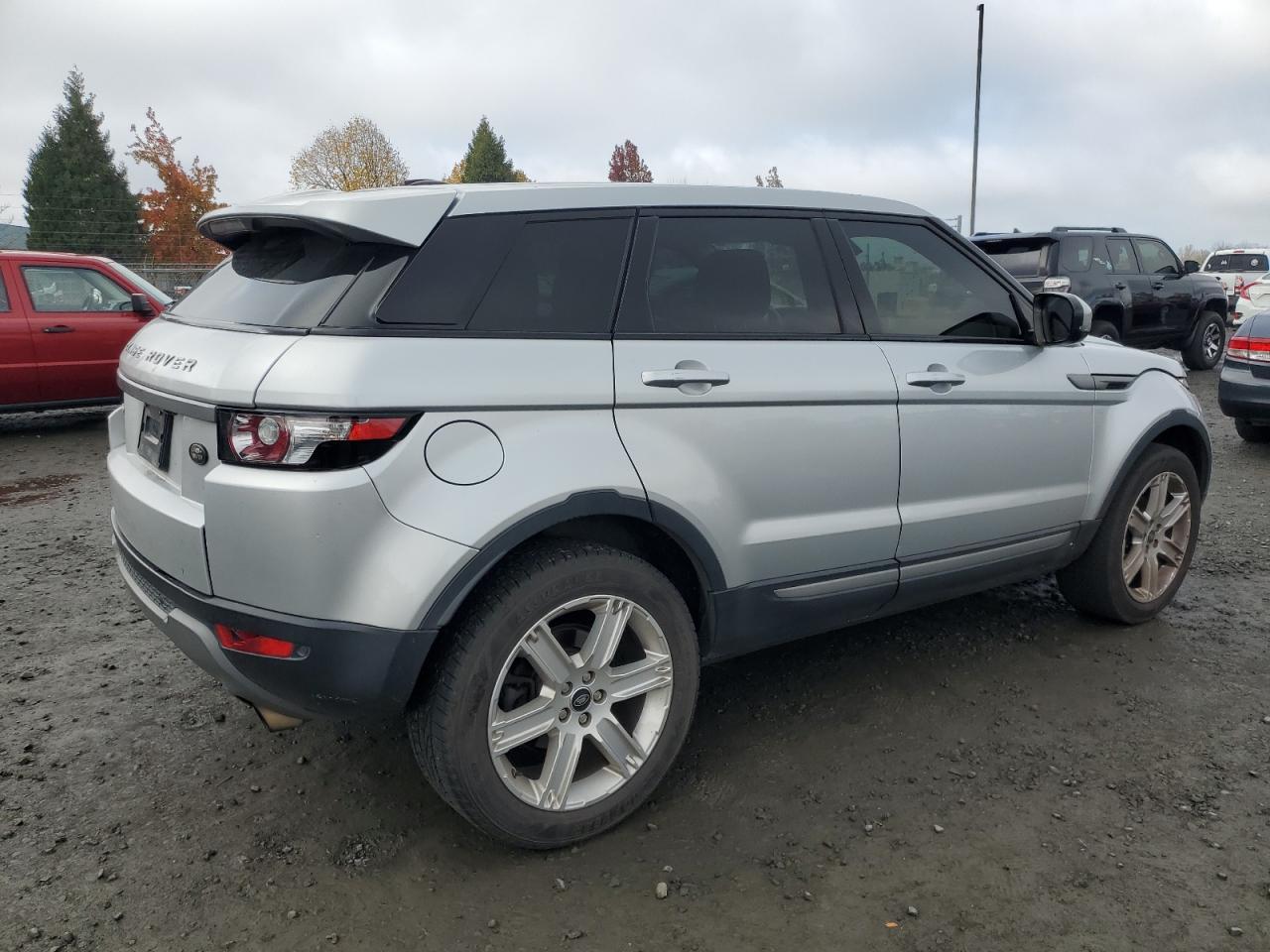 2013 Land Rover Range Rover Evoque Pure - Image 3