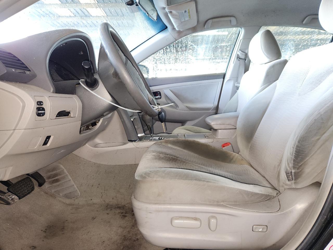 2011 Toyota Camry Base - Фото 7