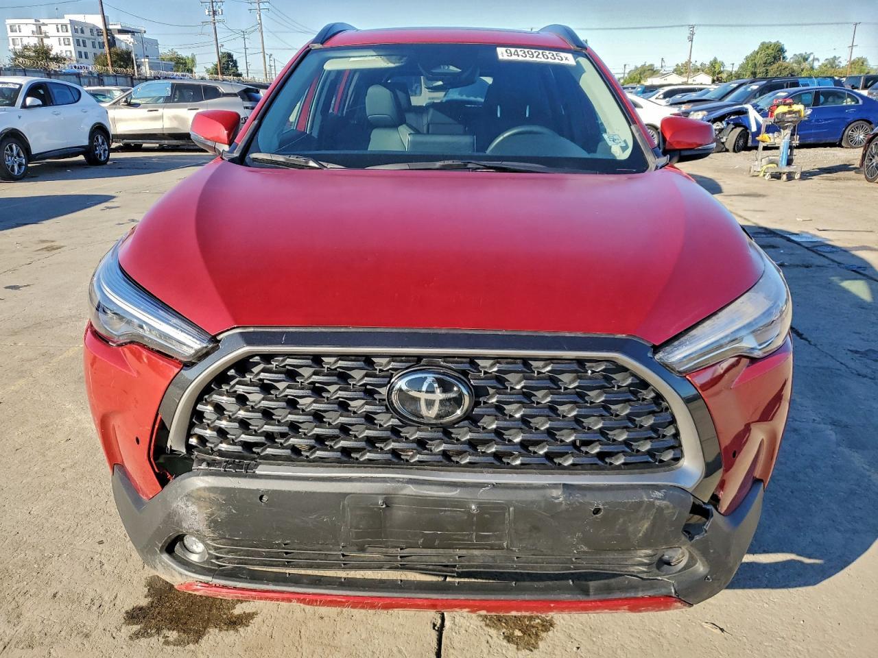 2024 Toyota Corolla Cross Xle - Image 5