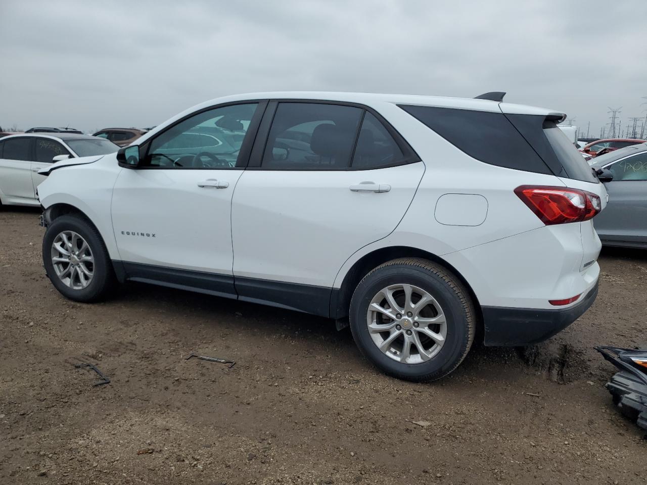 2020 Chevrolet Equinox Ls - Фото 2