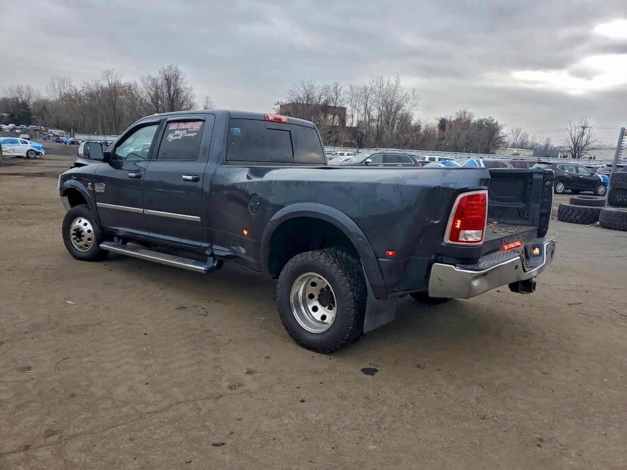 2015 Ram 3500 Longhorn - Фото 2