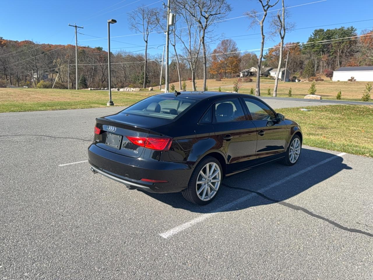 2015 Audi A3 Premium - Фото 4