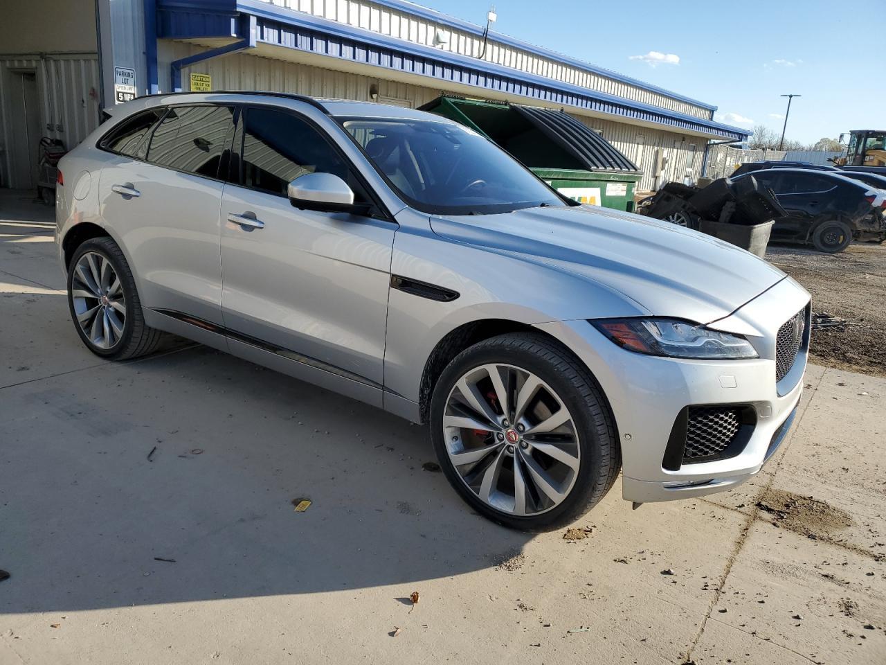 2017 Jaguar F-Pace S - Фото 4