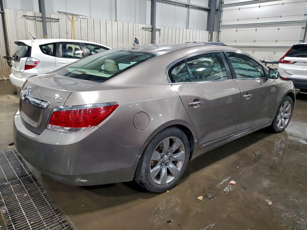 2011 Buick Lacrosse Cxl - Image 3