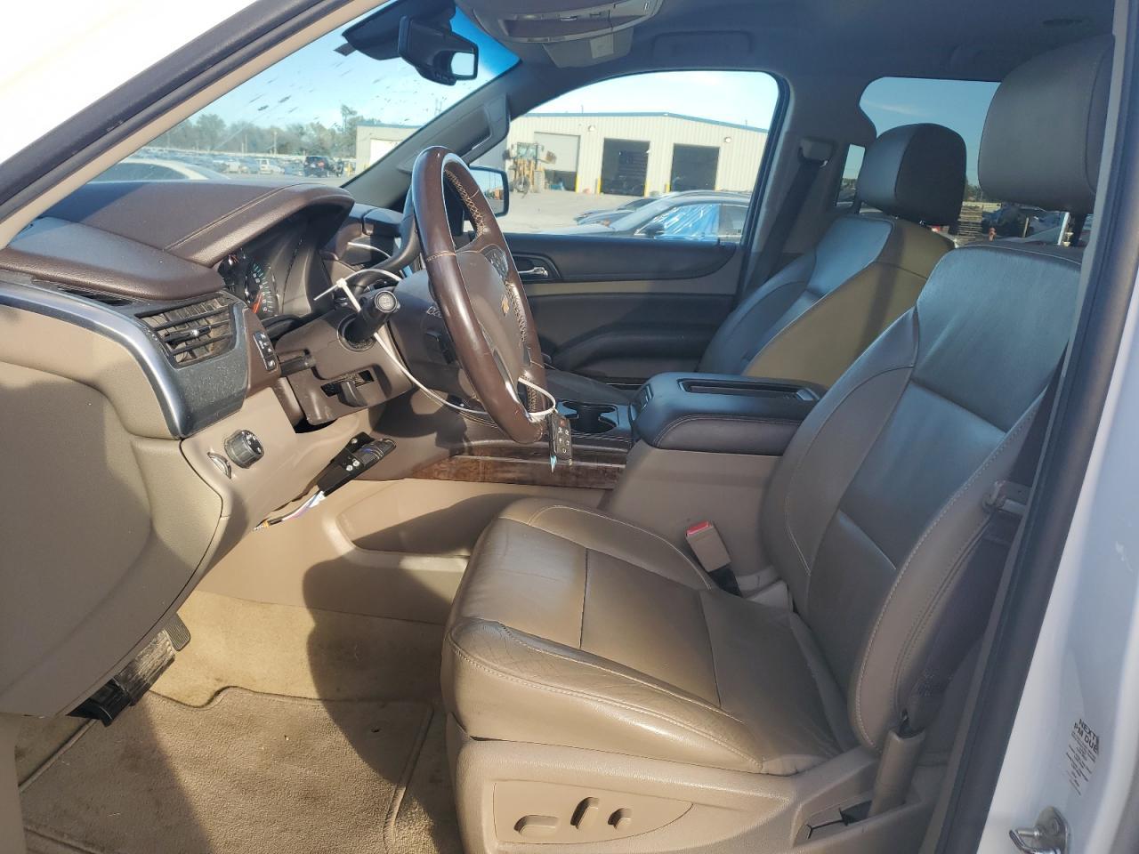 2017 Chevrolet Suburban C1500 Lt - Фото 7