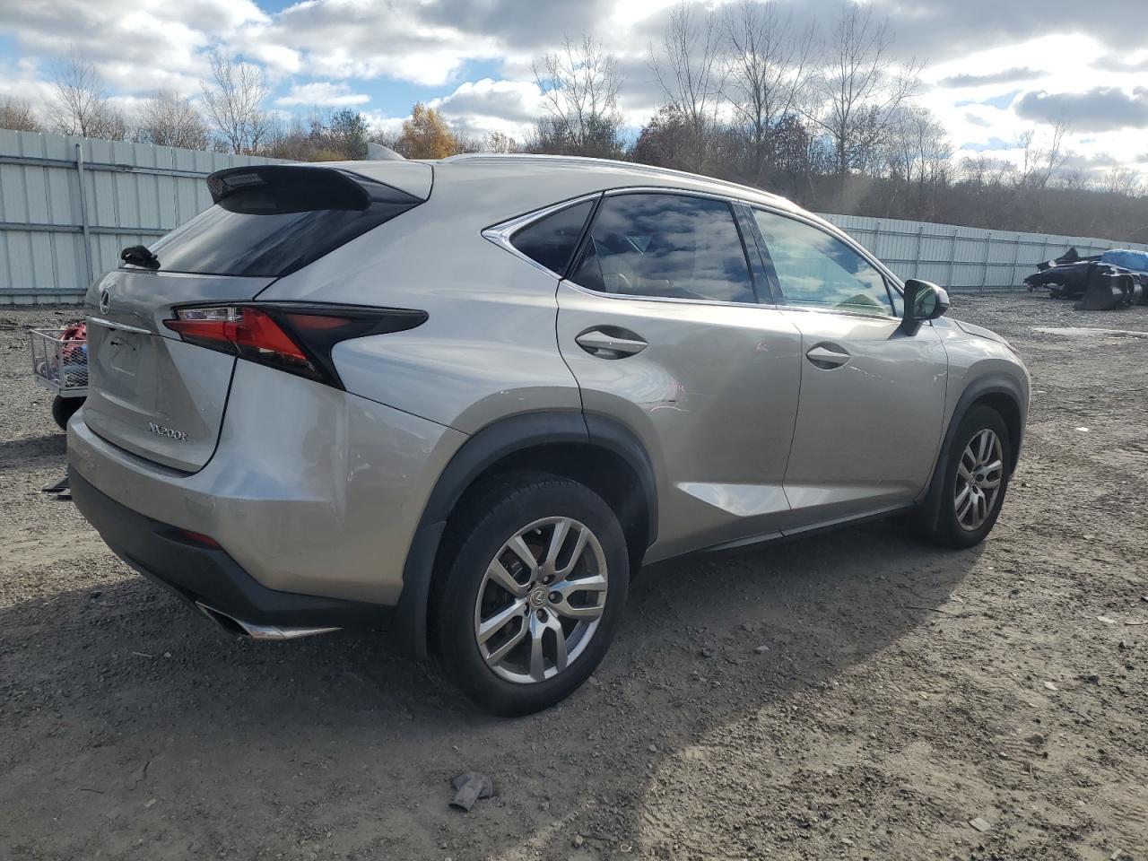2015 Lexus Nx 200T - Image 3