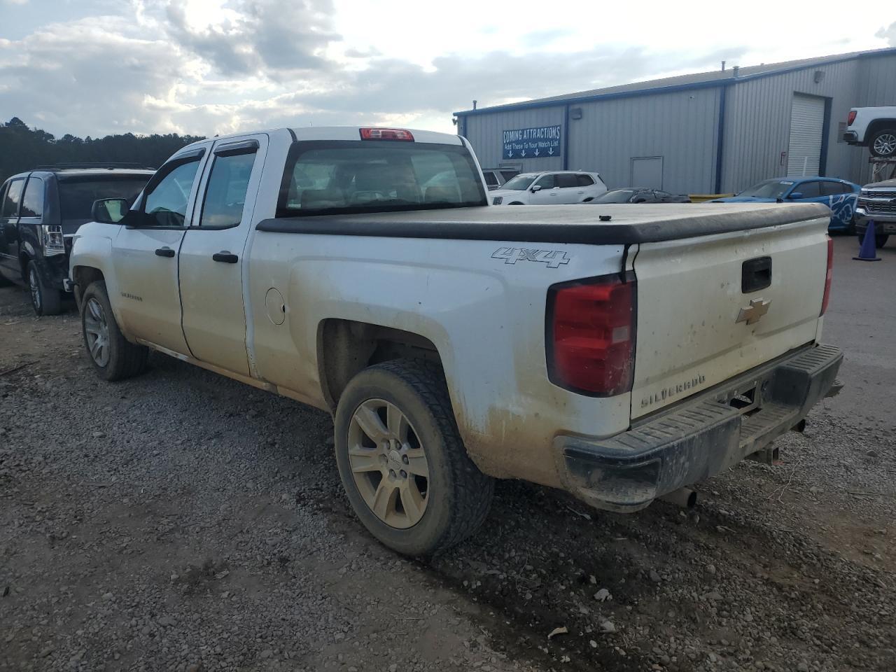 2017 Chevrolet Silverado K1500 - Image 2