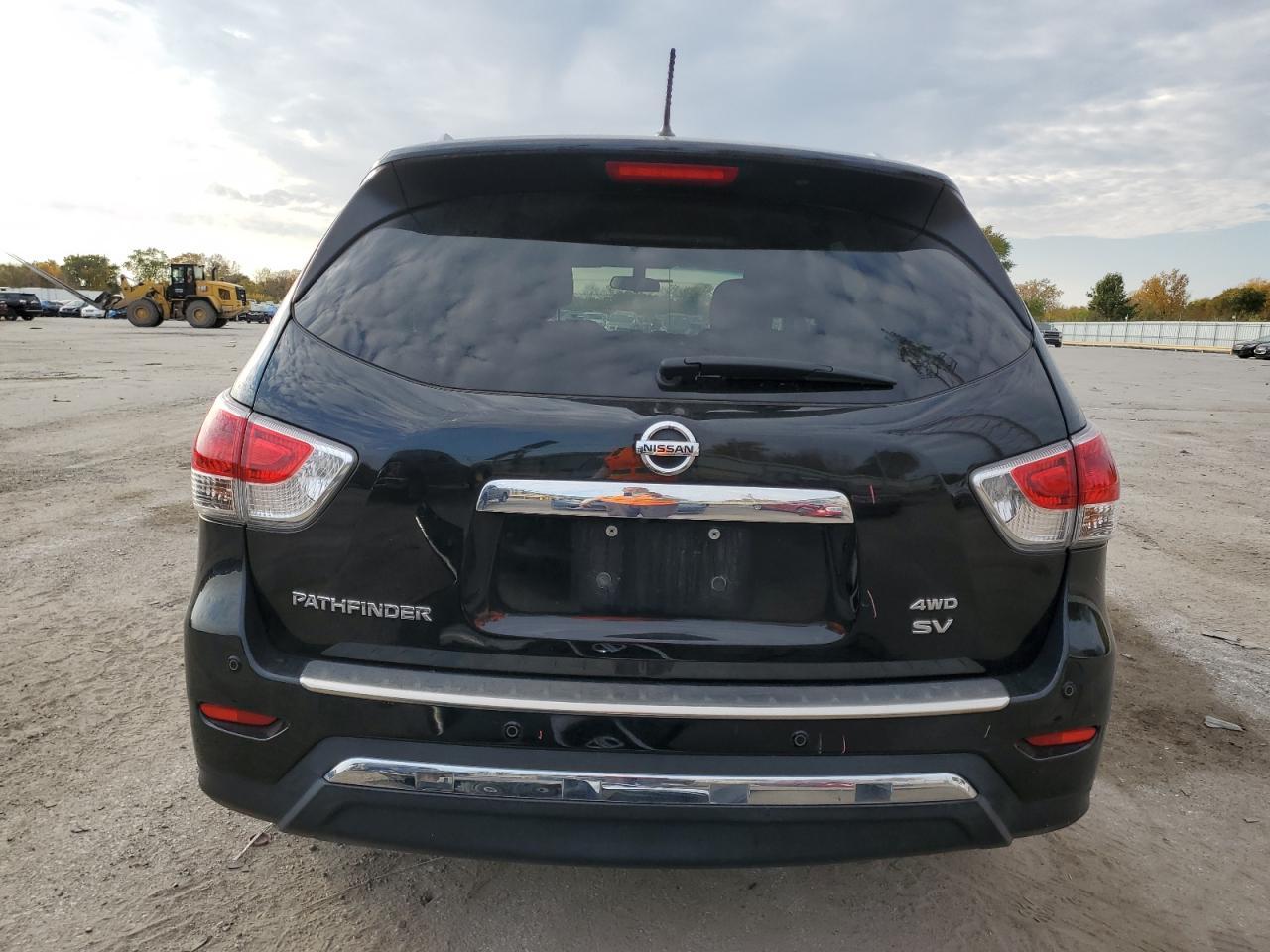 2014 Nissan Pathfinder S - Фото 6