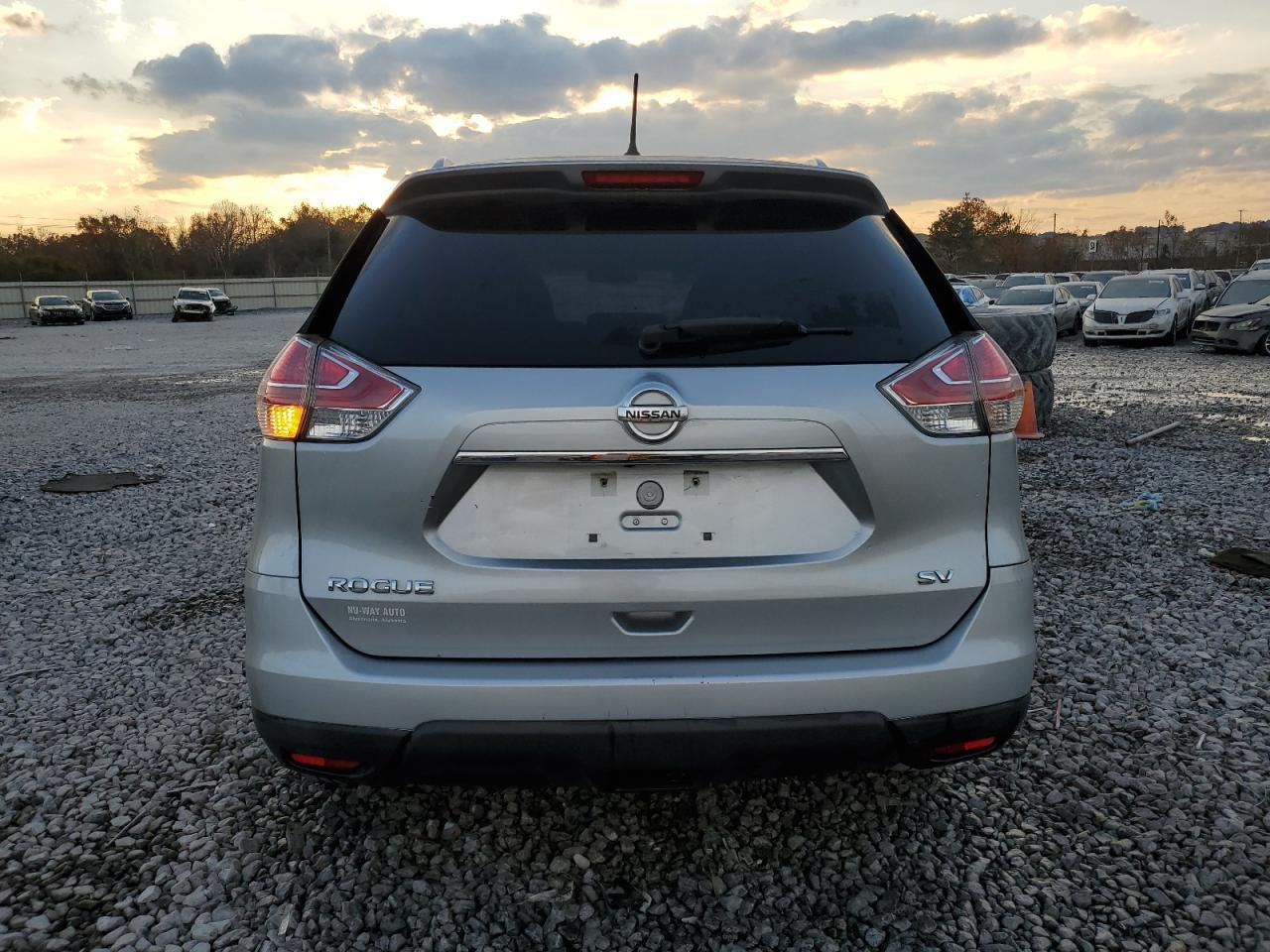 2015 Nissan Rogue S - Image 6