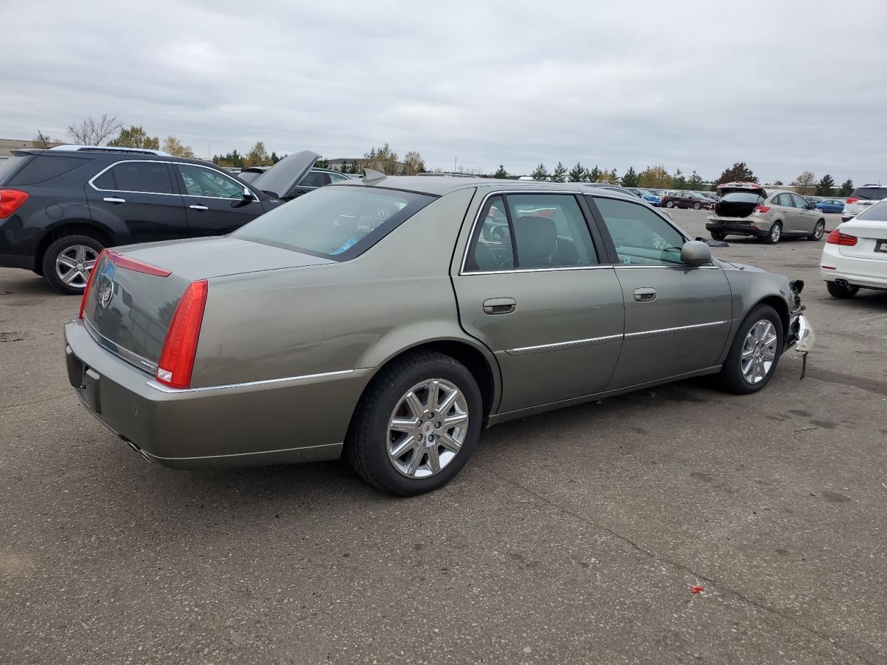 2011 Cadillac Dts Premium Collection - Image 3