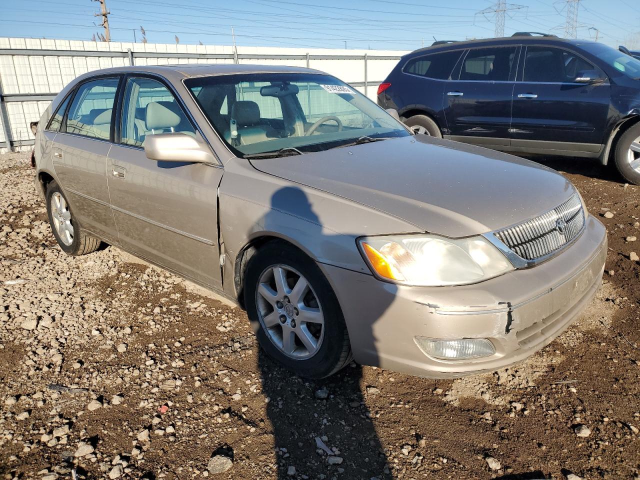 2000 Toyota Avalon - Image 4