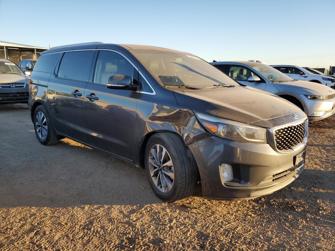 2015 Kia Sedona Ex - Image 4