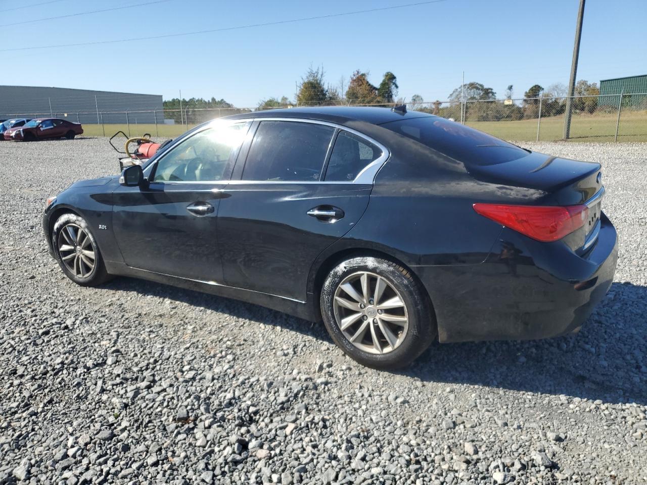 2016 Infiniti Q50 Premium - Image 2