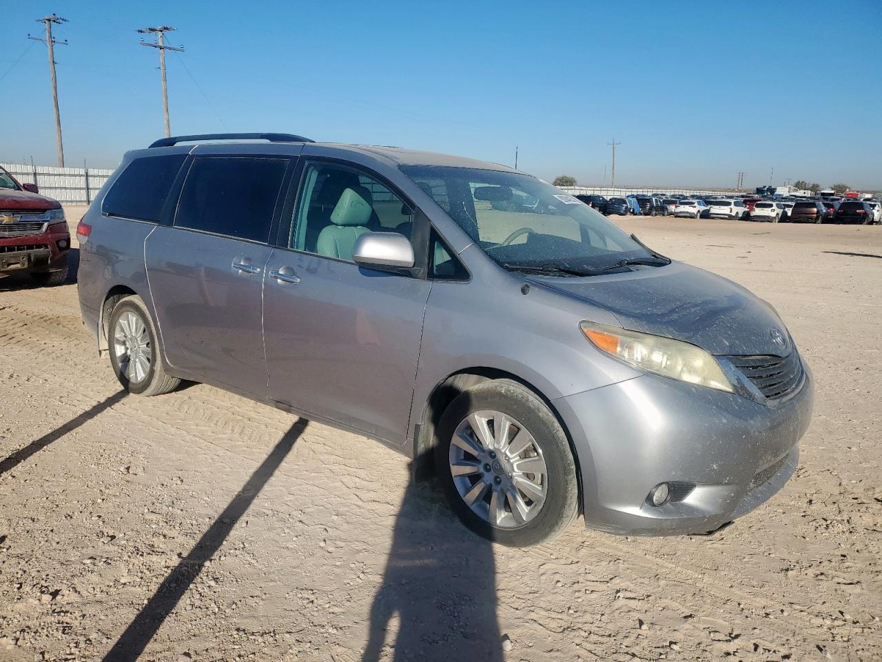 2012 Toyota Sienna Xle - Image 4