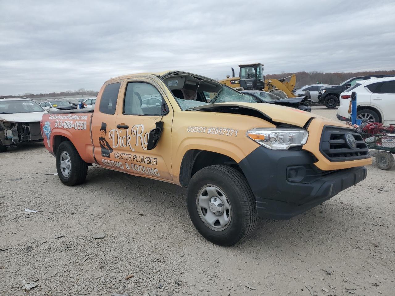 2022 Toyota Tacoma Access Cab - Image 4