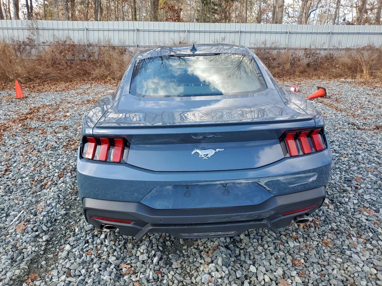 2024 Ford Mustang - Фото 6