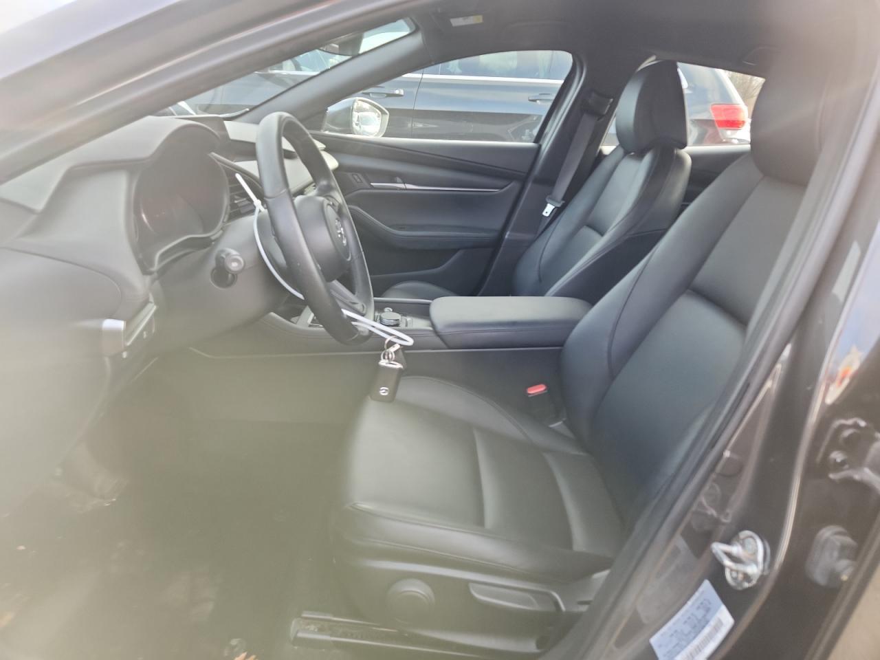 2020 Mazda 3 - Image 7