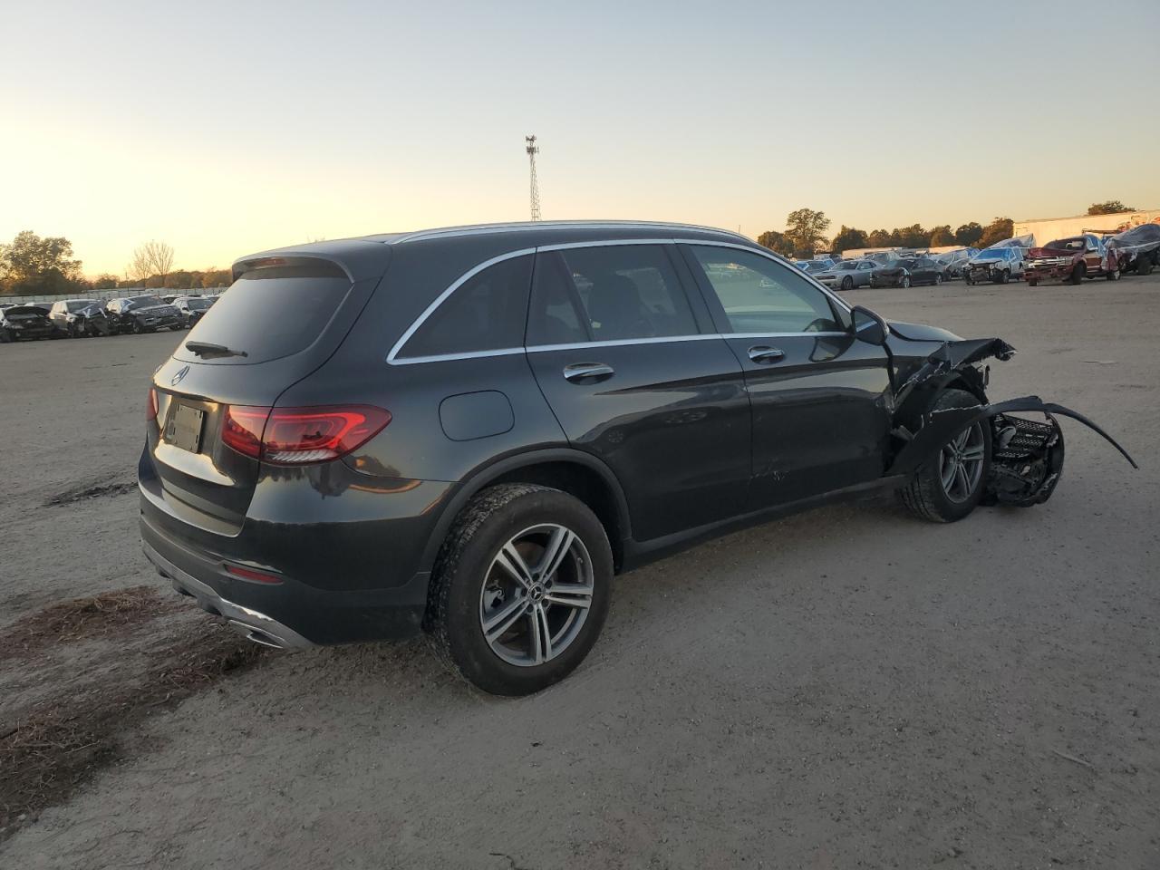 2020 Mercedes-Benz Glc 300 - Фото 3