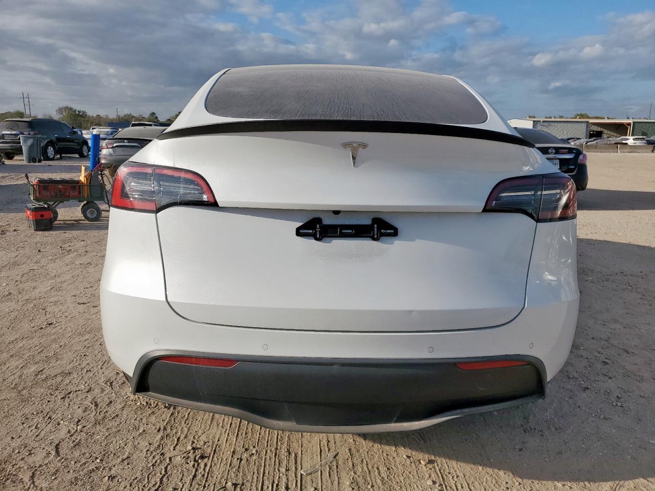 2022 Tesla Model Y - Image 6