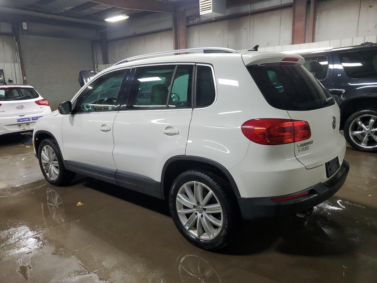 2013 Volkswagen Tiguan S - Image 2