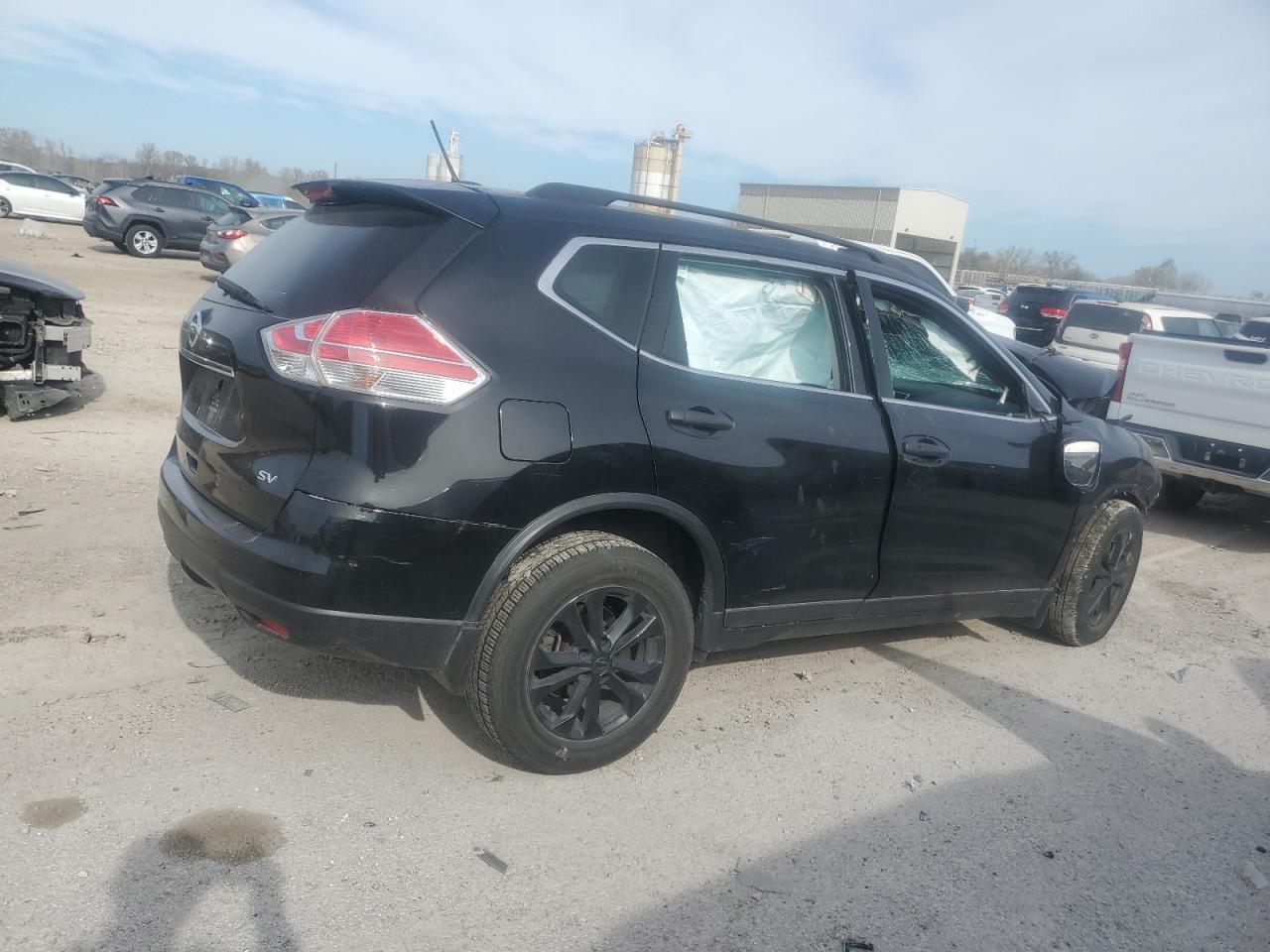 2016 Nissan Rogue S - Фото 3