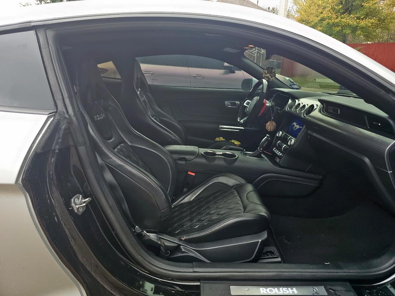 2020 Ford Mustang Gt - Image 5