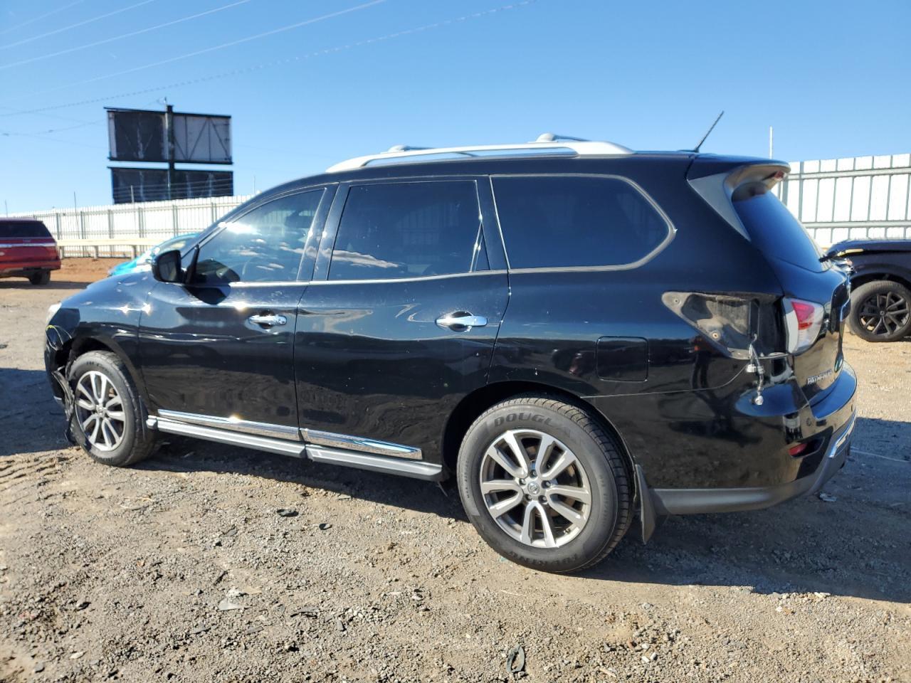2013 Nissan Pathfinder S - Фото 2