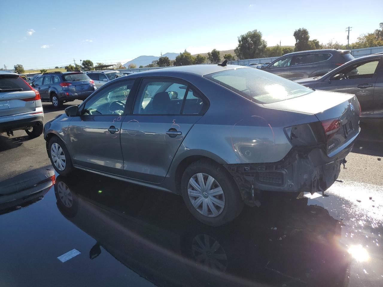 2016 Volkswagen Jetta S - Image 2