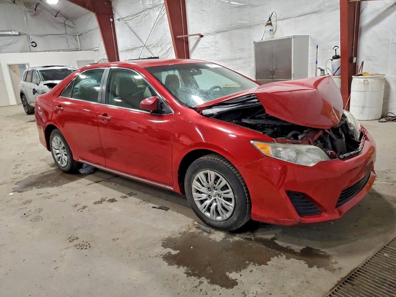 2014 Toyota Camry L - Фото 4