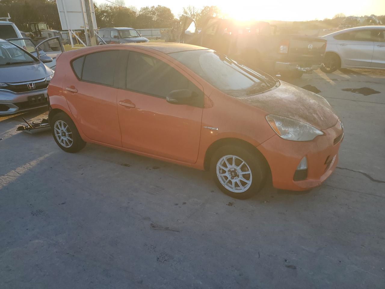 2012 Toyota Prius C - Image 4