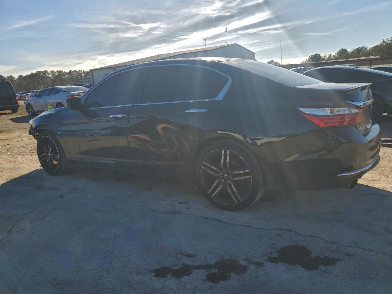 2017 Honda Accord Sport - Image 2