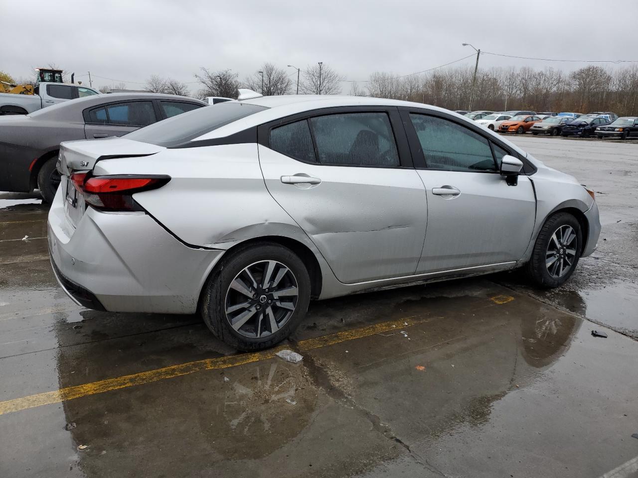 2021 Nissan Versa Sv - Фото 3