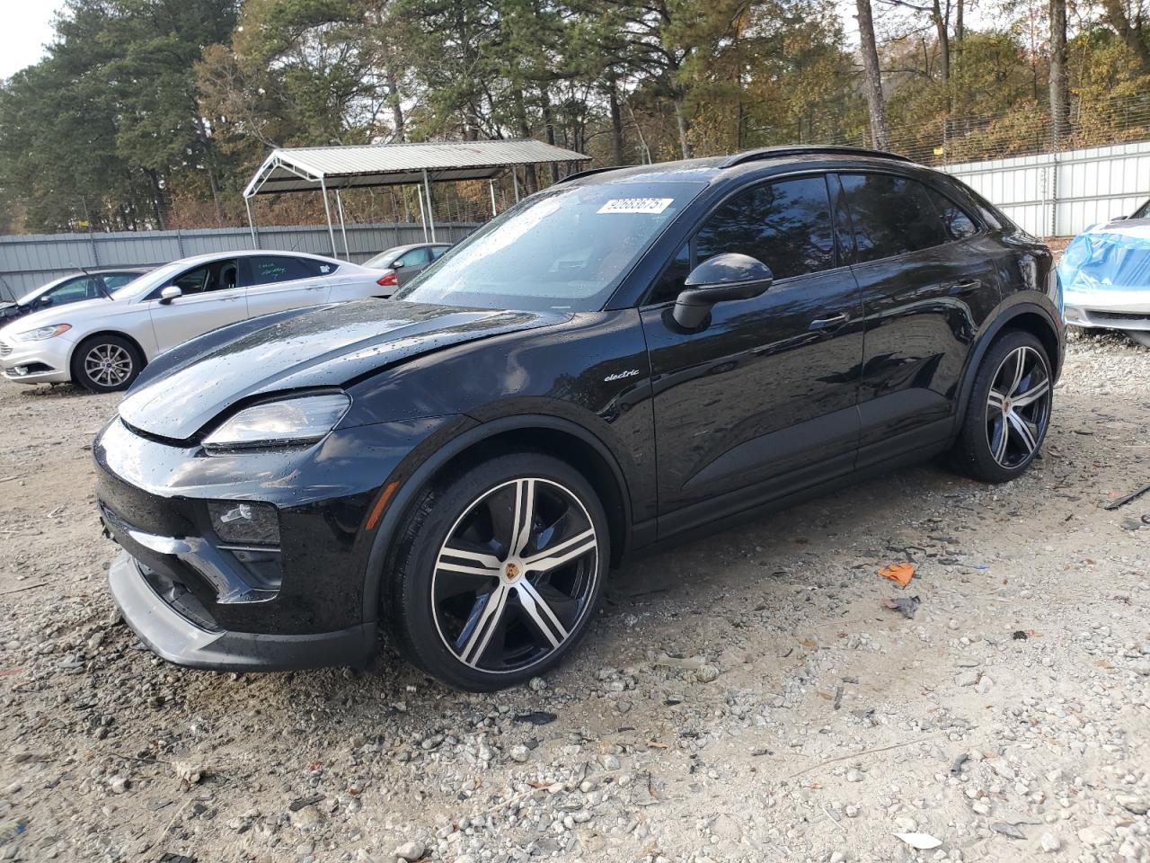 2025 Porsche Macan