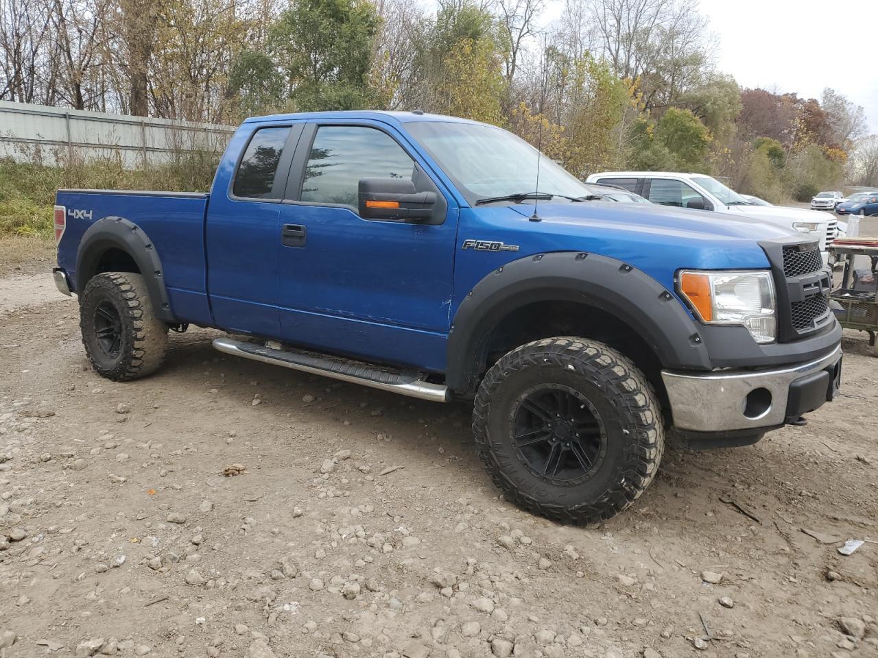 2010 Ford F150 Super Cab - Image 4