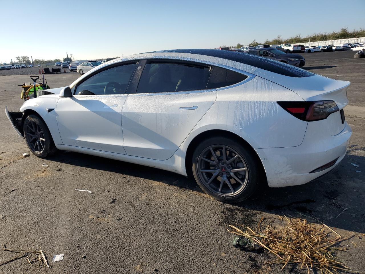 2019 Tesla Model 3 - Image 2
