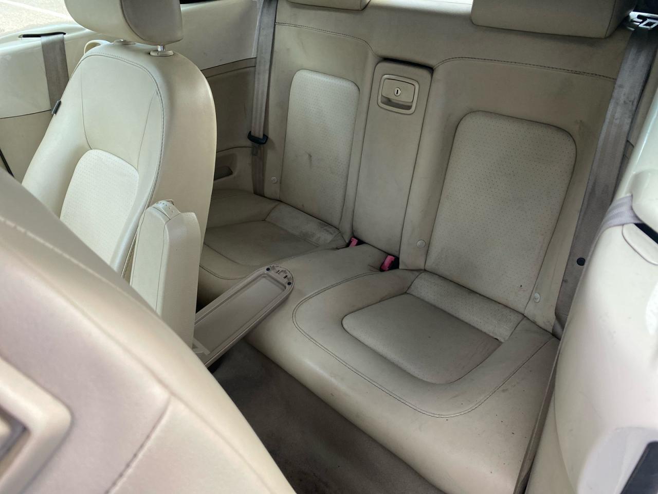 2009 Volkswagen New Beetle S - Image 6