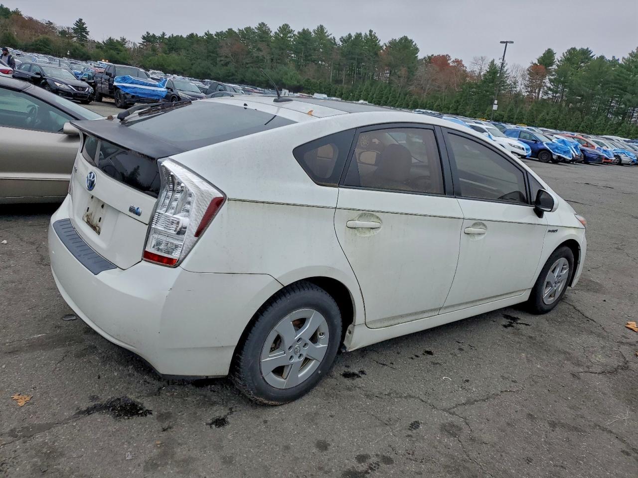 2010 Toyota Prius Iv - Фото 3