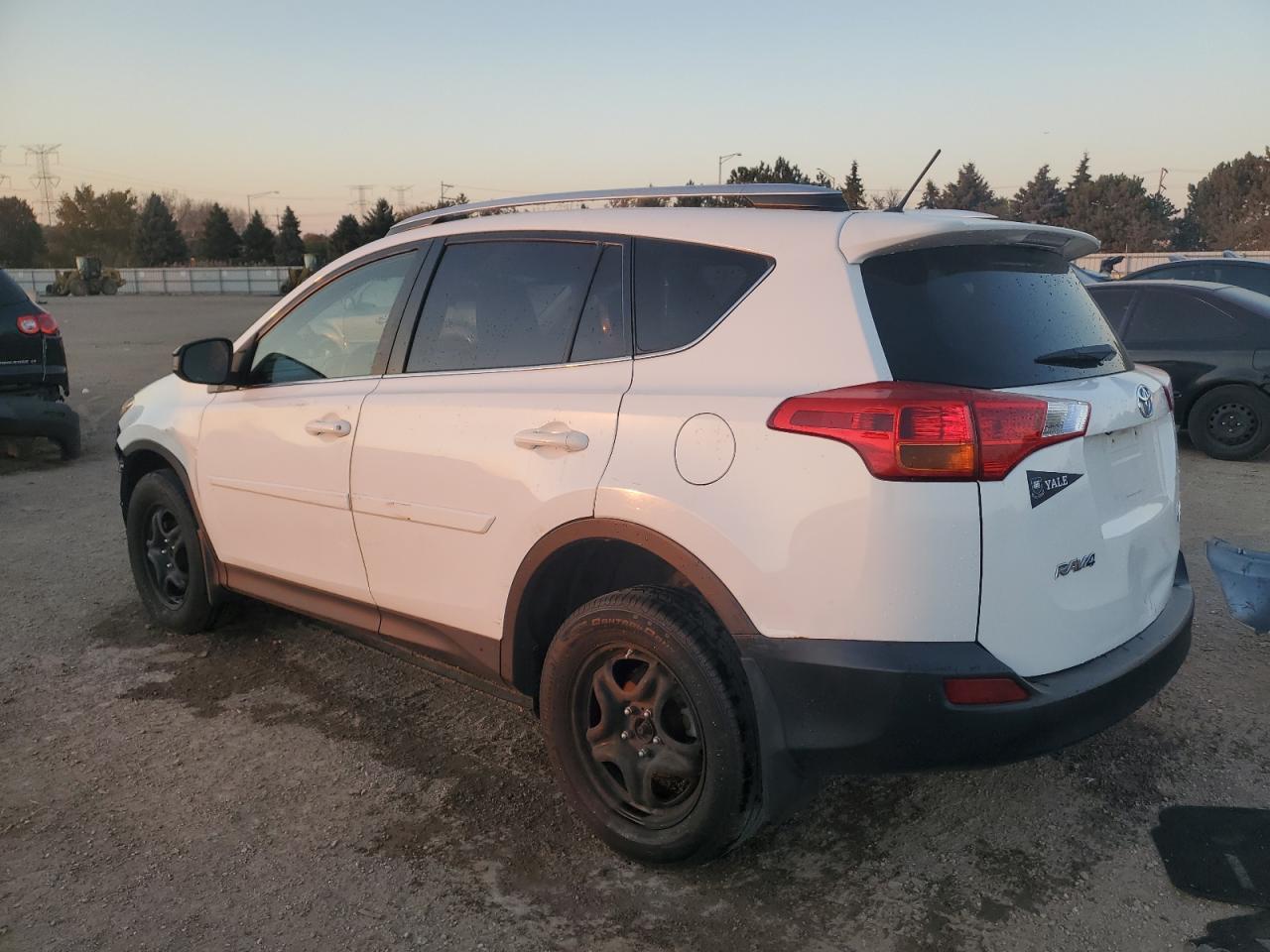 2014 Toyota Rav4 Le - Image 2