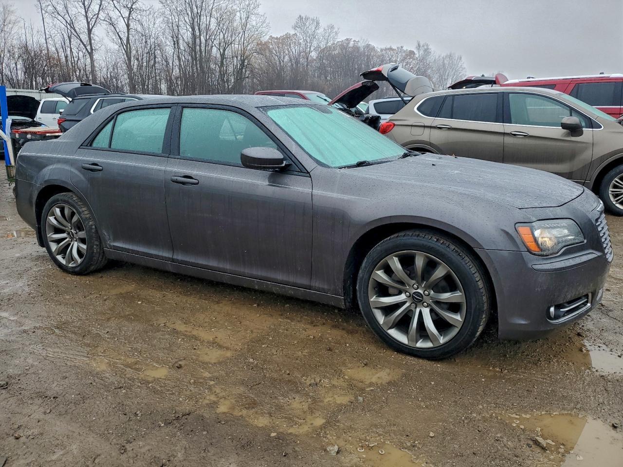 2014 Chrysler 300 S - Image 4