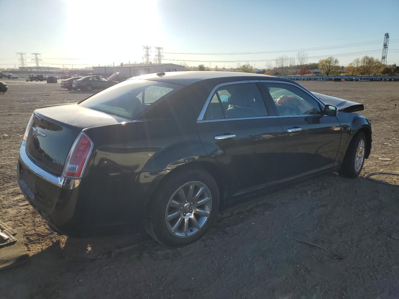 2012 Chrysler 300 Limited - Фото 3