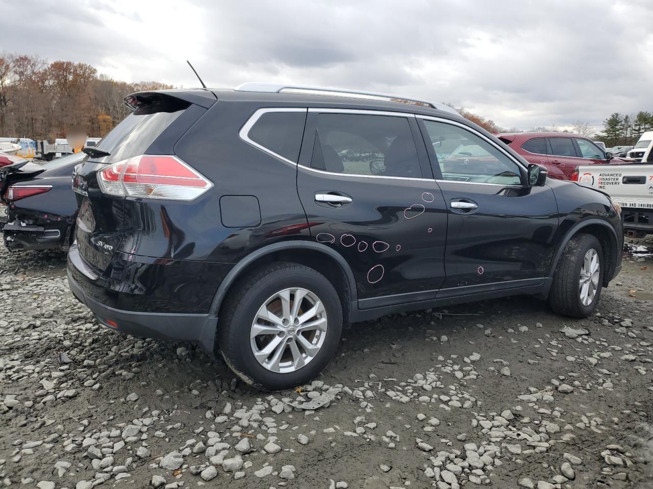 2015 Nissan Rogue S - Image 3