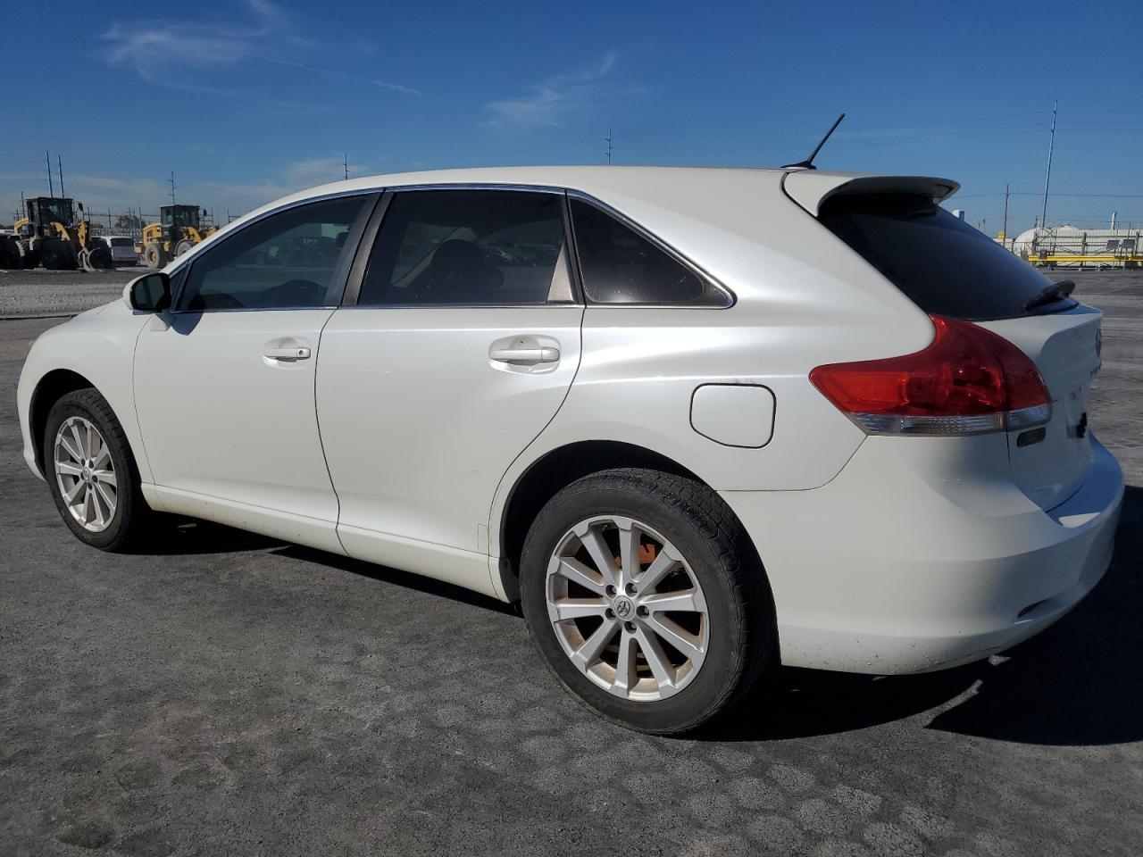 2011 Toyota Venza - Фото 2